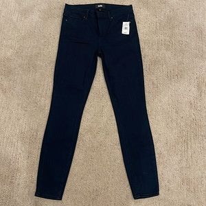 Paige skinny jeans. Mid rise